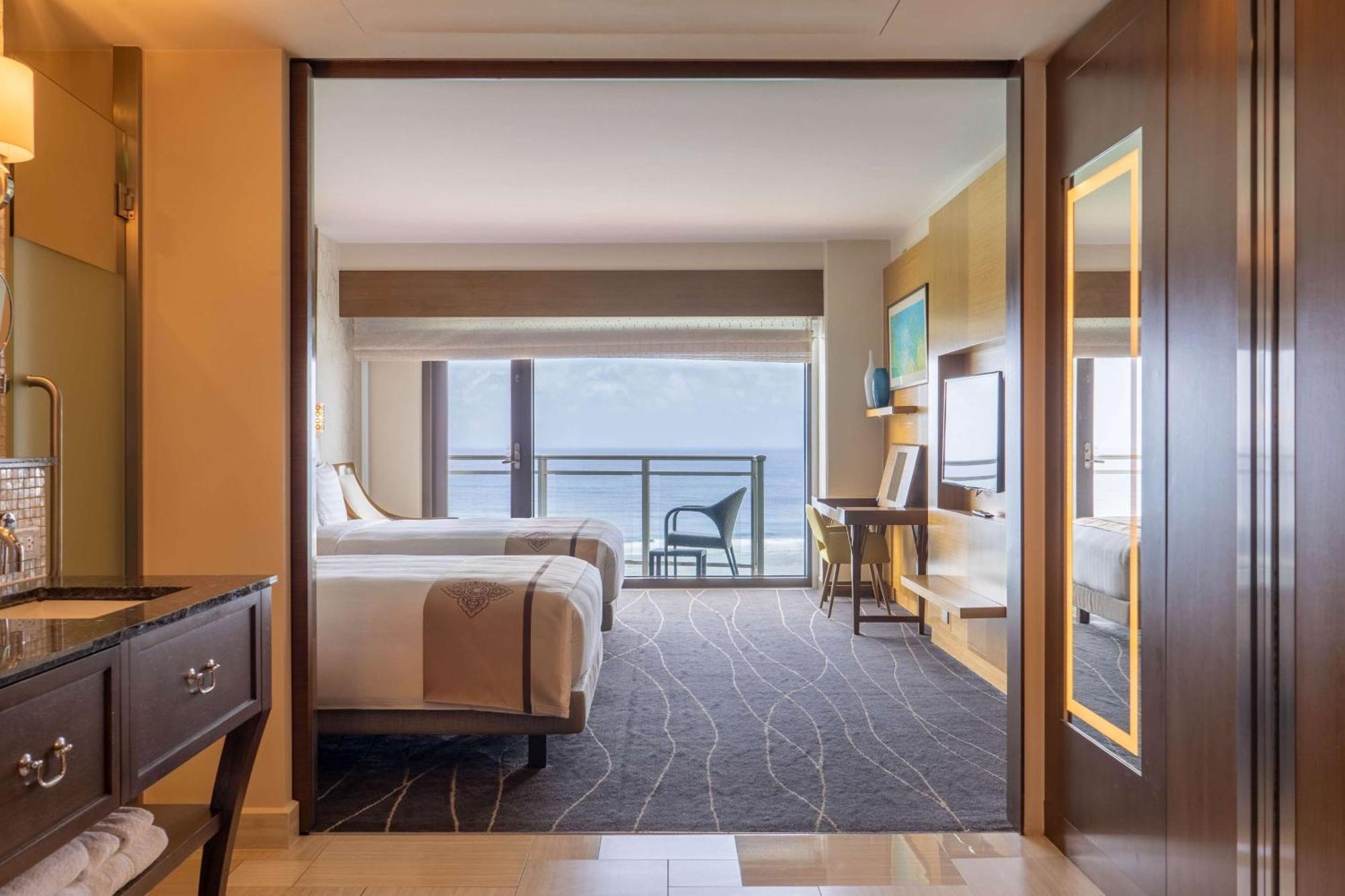 Dusit Thani Guam Resort Tumon Dış mekan fotoğraf